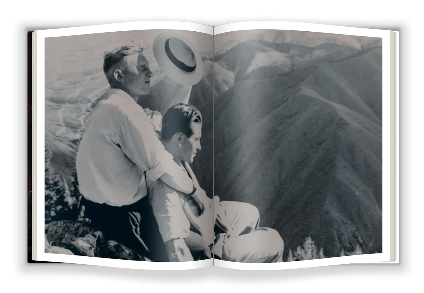 Loving 2 : MORE Photographic History of Men in Love 1850s-1950s
