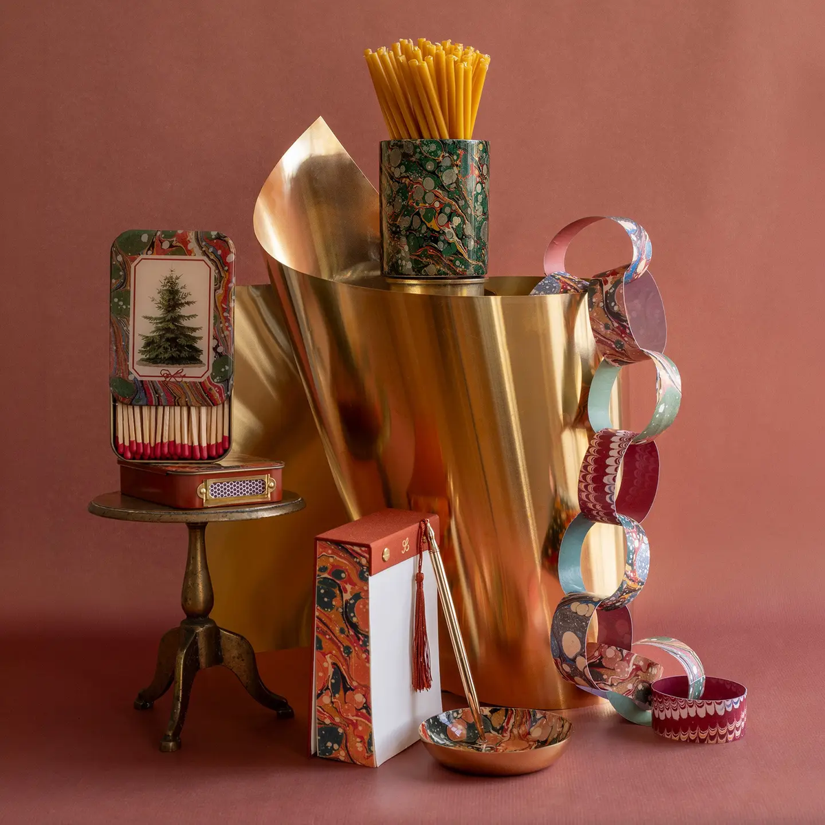 Marbling Archives Paper Chains