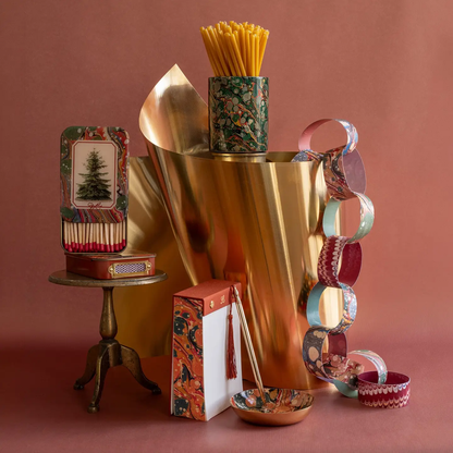 Marbling Archives Paper Chains